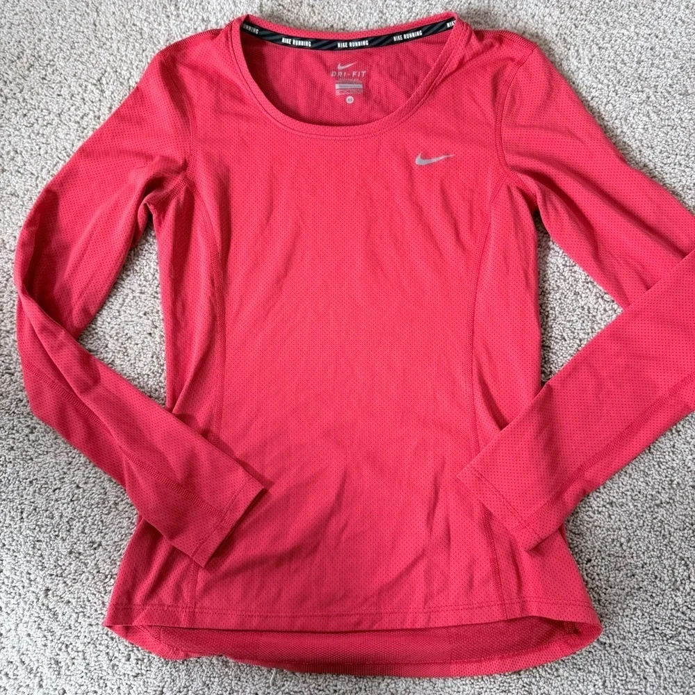 Nike Women's Vibrant Long Sleeve Running Top XS